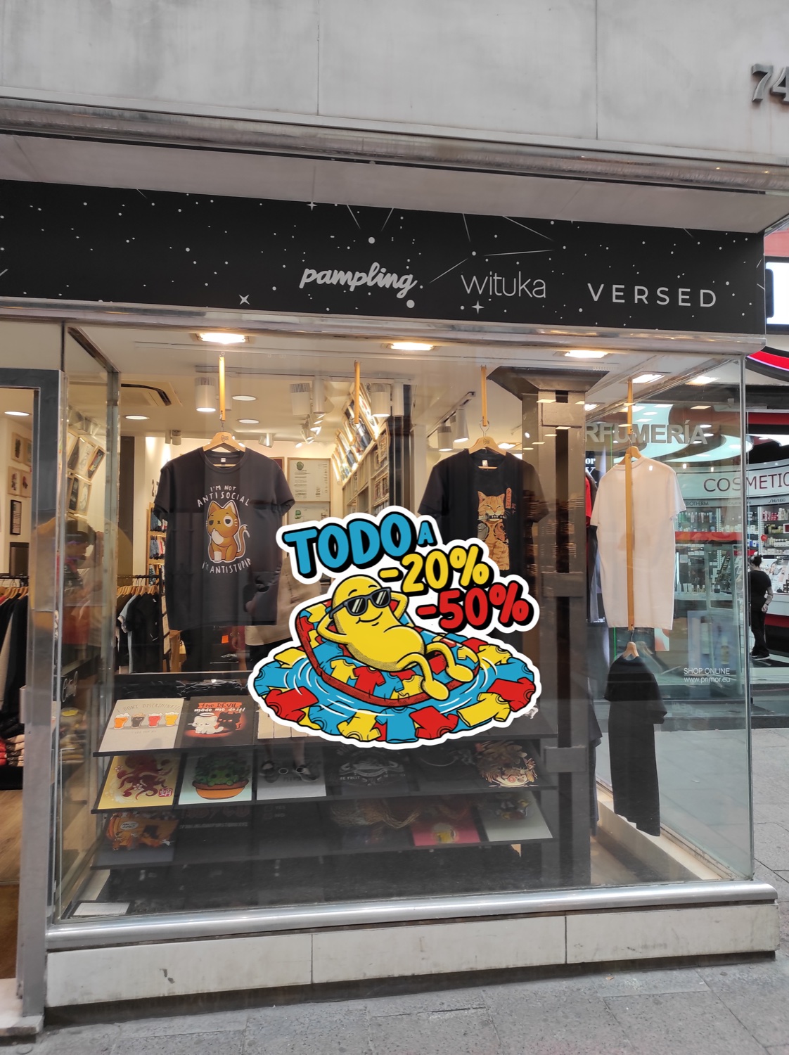 Diseño retail D4 — Flotador · versión B